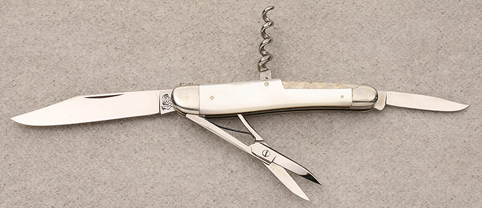 Hen & Rooster 3-1/4" Serpentine Mother-of-Pearl 2 Blade and Tools