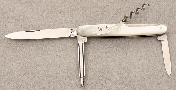 Hen & Rooster 3-3/4" Even End Mother-of-Pearl 2 Blade
